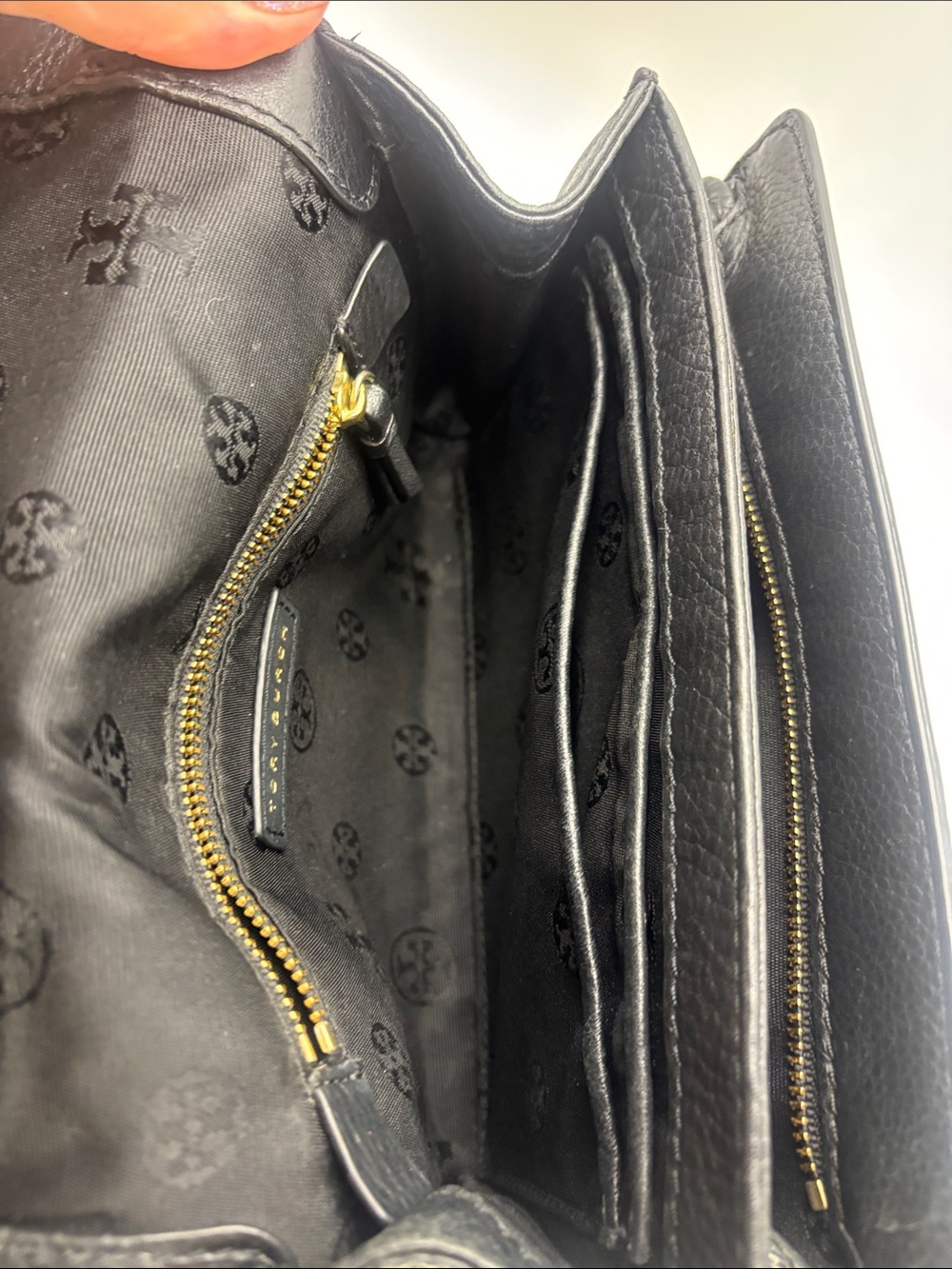 Tory Burch Black Pebbled Leather Flap Crossbody with Gold Hardware - Picture 6 of 9